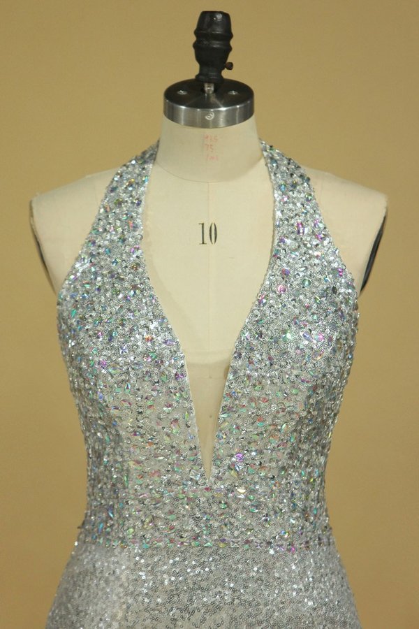 2022 Prom Dresses Halter Sequines With Beading Open Back PF9S54YL