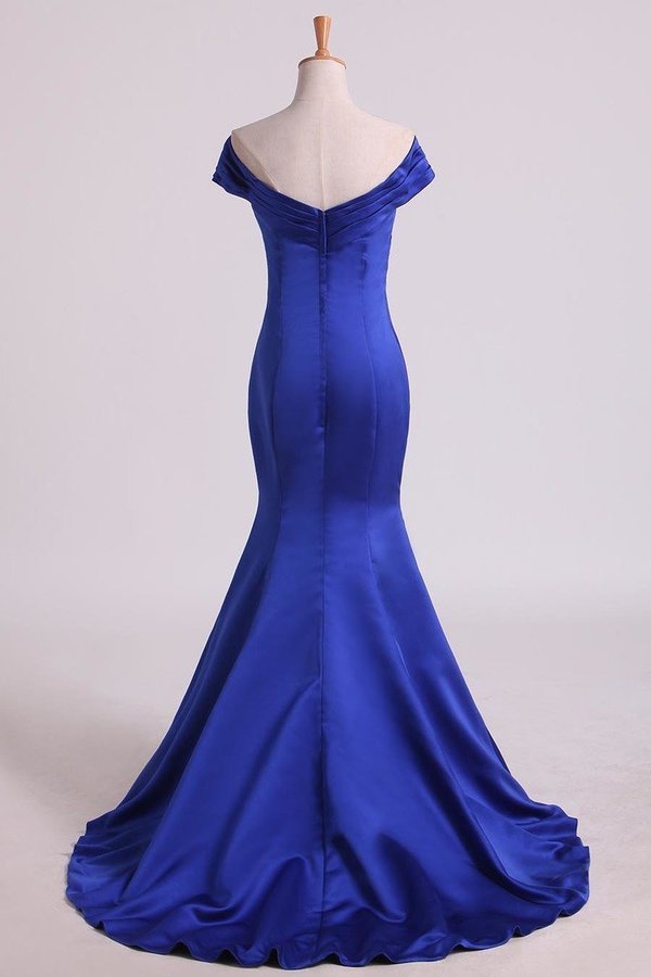 2022 Prom Dresses Off The Shoulder Satin Mermaid Dark Royal Blue Sweep P5K3ER4T