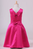 2024 Fuchsia Scoop A Line Flower Girl Dresses Satin With Ribbon Knee P3A8L3BA