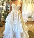 A-line 3D Lace Appliques V Neck Strapless Wedding Dresses Chapel Train Wedding Gowns