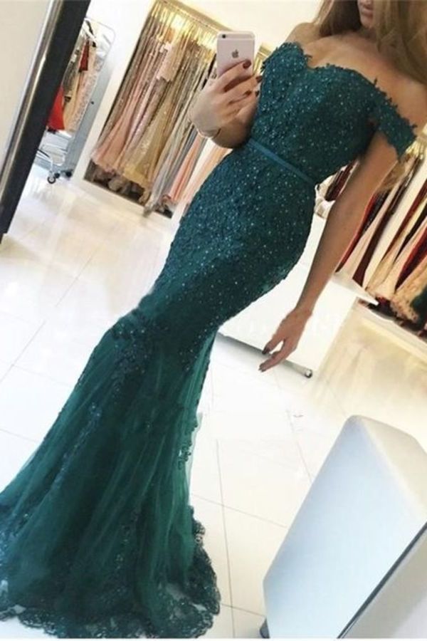 2022 Off The Shoulder Prom Dresses Mermaid Tulle With Applique And Beadings P9THY458