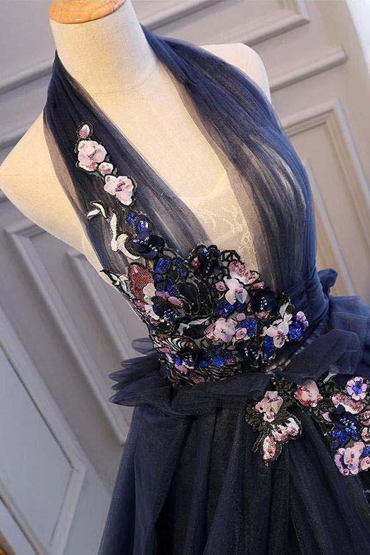 Ball Gown Blue Tulle Lace Long Prom Dresses Deep V Neck Backless Evening Dresses