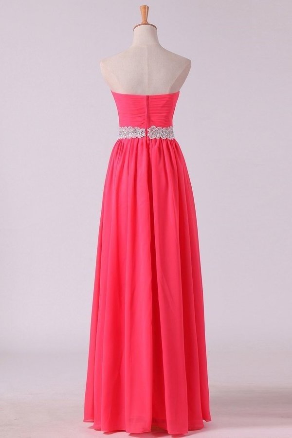2022 New Arrival Prom Dresses Sweetheart Ruched Bodice With Beading P15M8ANL