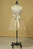 2024 Plus Size Homecoming Dresses A Line Short/Mini Sweetheart With Beads And Bow P9T6YB1Q