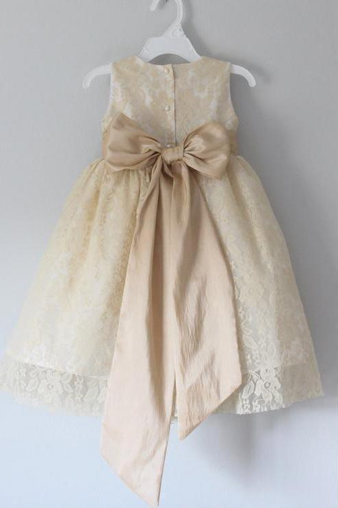 Princess A Line Lace Scoop with Bow Cheap Rustic Flower Girl Dresses